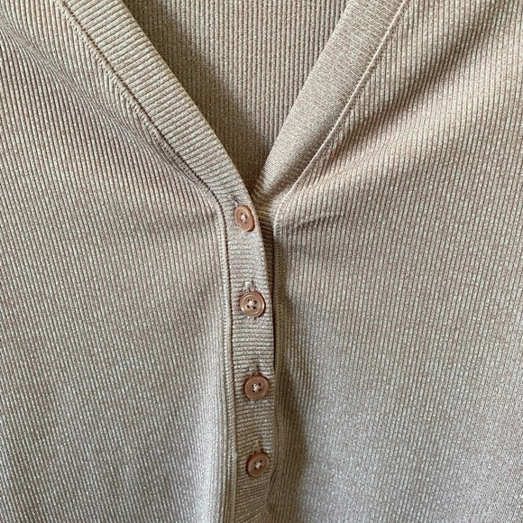 ATHLETA Uptempo Ribbed Henley long sleeve (fits  like fitted XS) - Picture 4 of 7